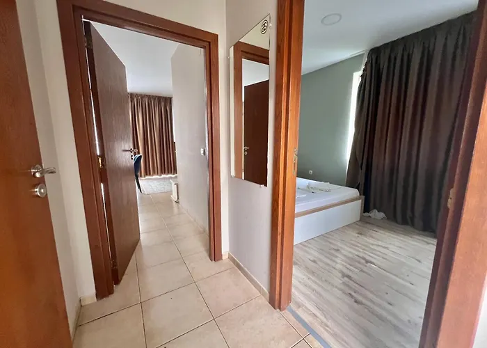 Kiara Апартаменты Святые Константин и Елена