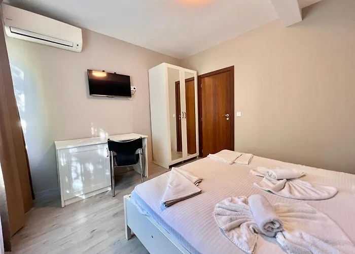 Kiara Святые Константин и Елена