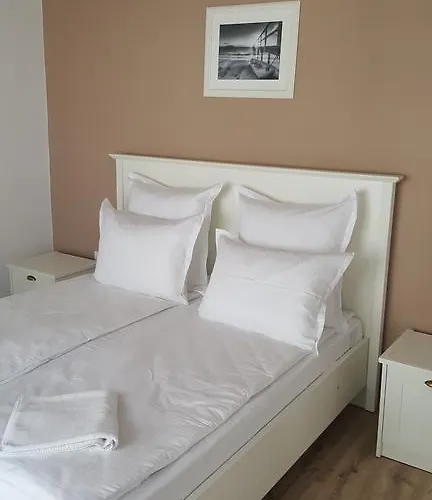 Kiara Апартаменты Святые Константин и Елена