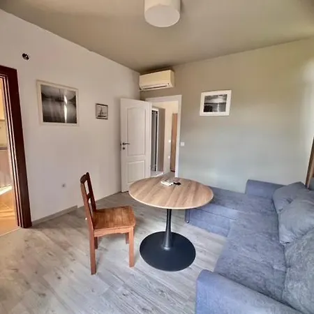 Kiara Apartament Sweti Konstantin i Sweta Elena