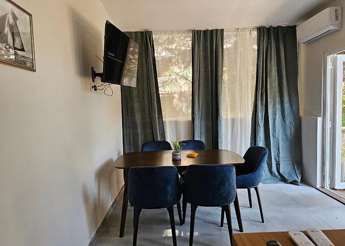 Kiara St Constantin et Helena